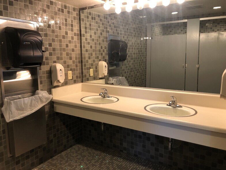 More Photos Of 1755 N SR 318, Lund Truck Stop For Sale