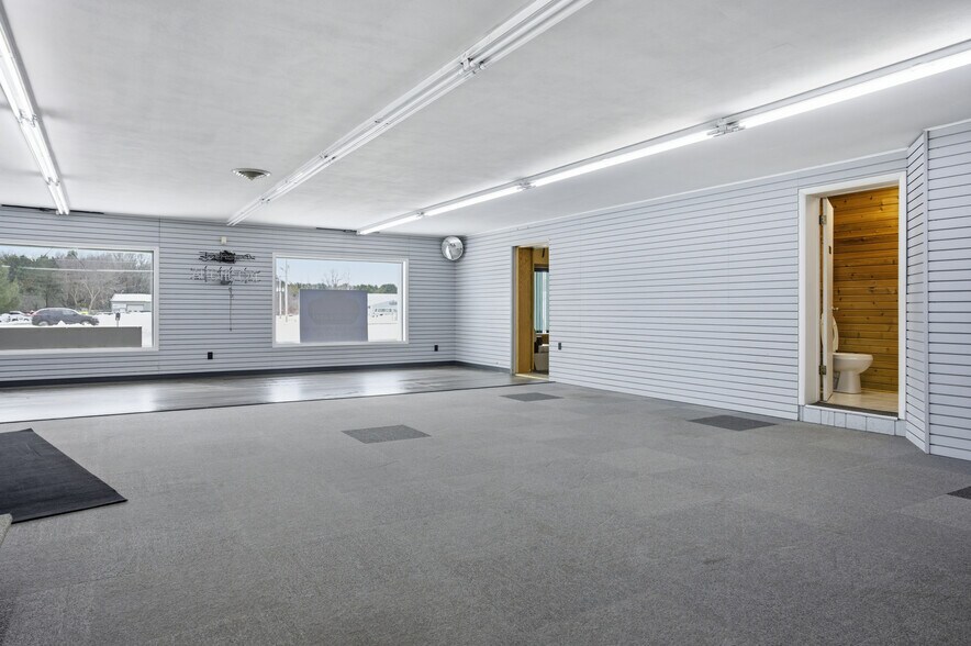 More Photos Of 4150 State Highway 13, Wisconsin Dells Freestanding For Sale