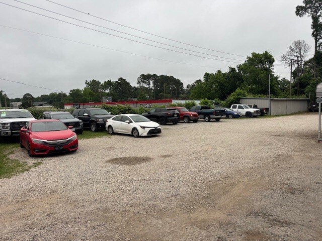 More Photos Of 412 E Spring St, Palestine Auto Dealership For Sale