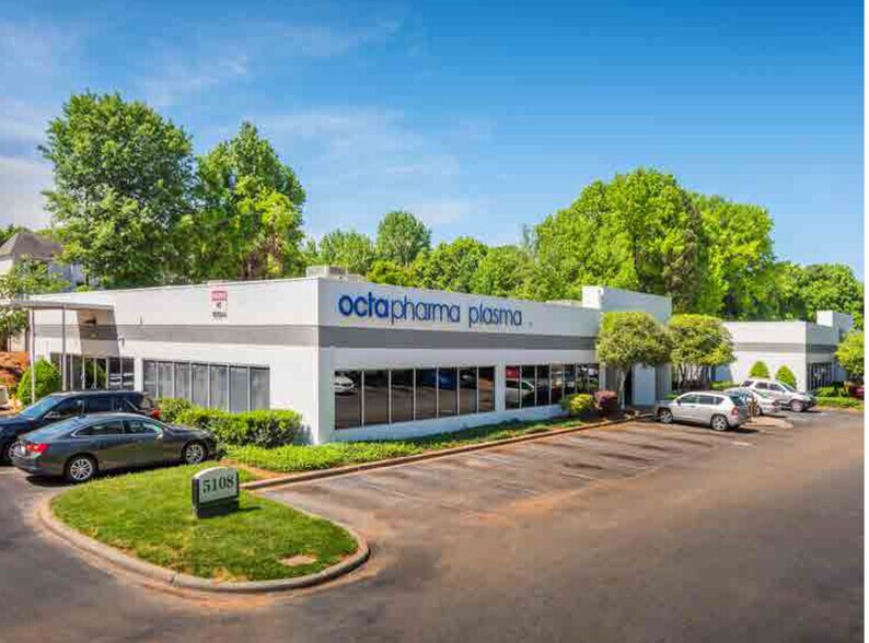 More Photos Of 5100 Reagan Dr, Charlotte Light Distribution For Lease