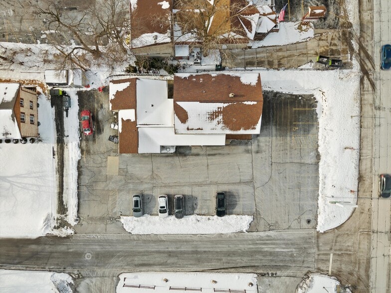 More Photos Of 11801 W Janesville Rd, Hales Corners Office For Sale