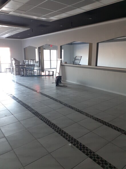 More Photos Of 1333 Central Park Dr, O'Fallon Unknown For Lease