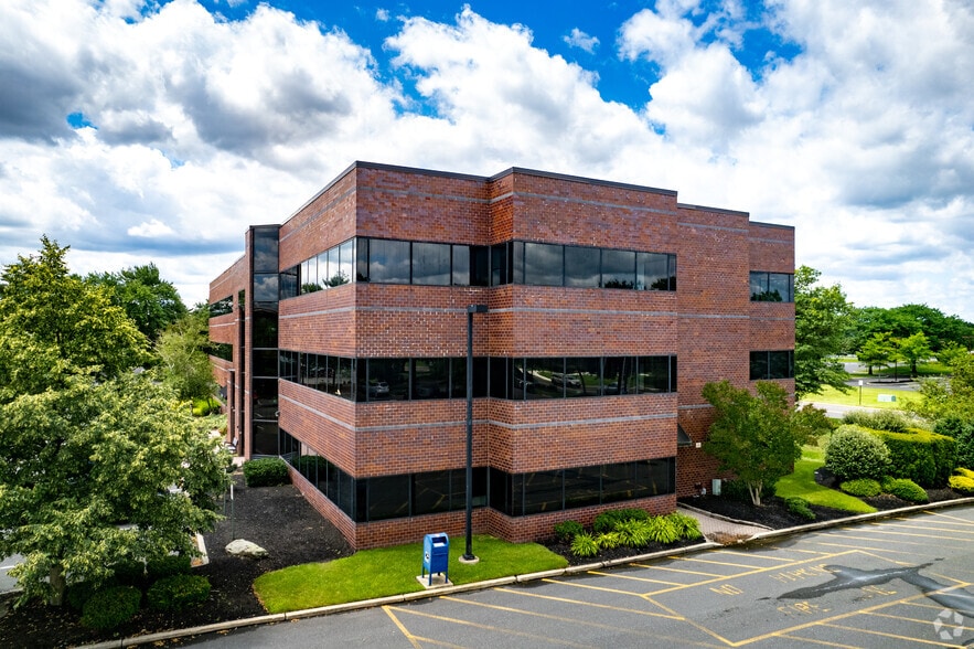 More Photos Of 302 Harper Dr, Moorestown Office For Lease