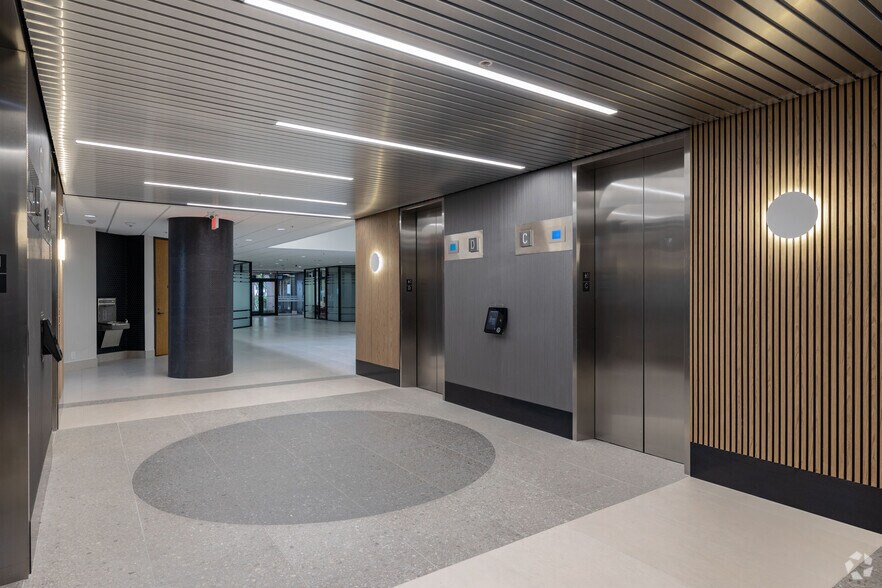 More Photos Of 13105 Northwest Fwy, Houston Office For Lease