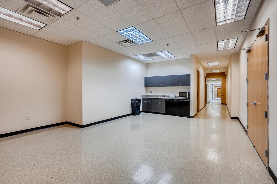 More Photos Of 4680 Table Mountain Dr, Golden Flex For Lease