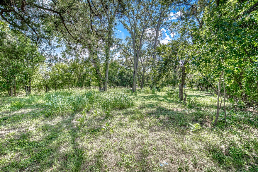More Photos Of 722 S LBJ, San Marcos Land For Sale