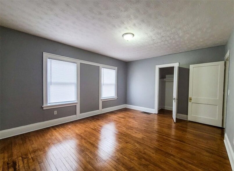 More Photos Of 9222 Madison Ave, Cleveland Apartments For Sale