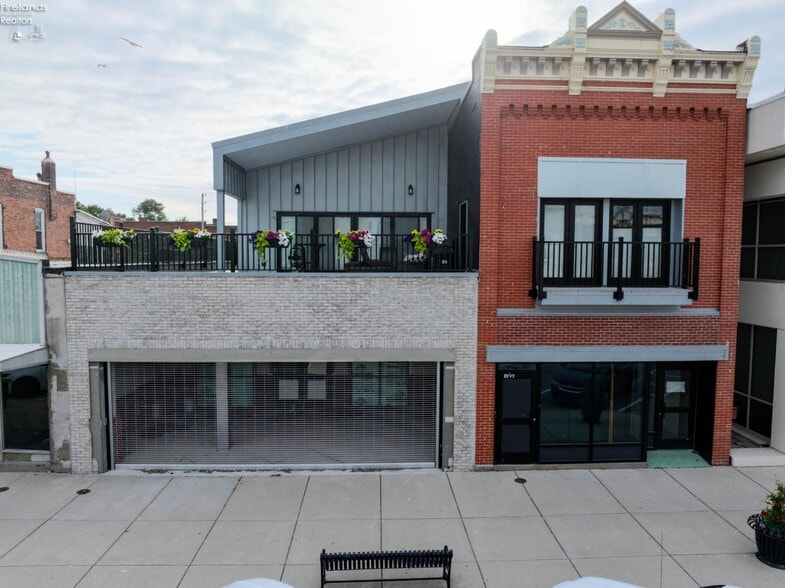 More Photos Of 122 S Madison St, Port Clinton Storefront For Sale