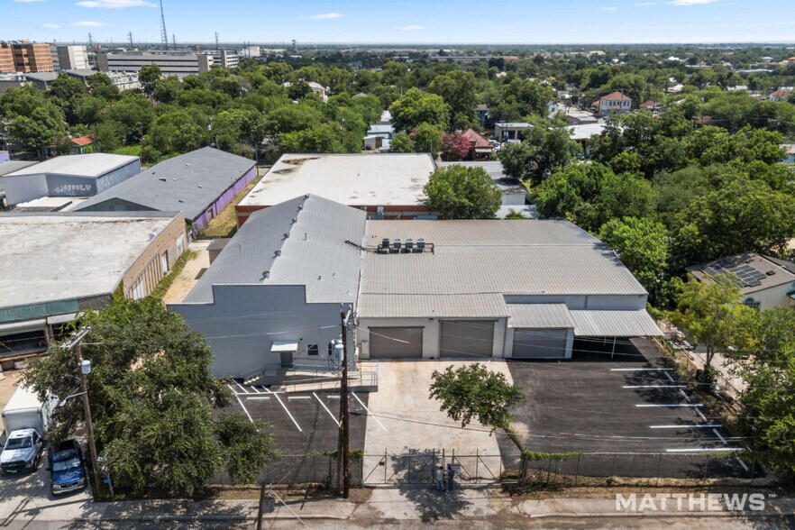 More Photos Of 730 Perez St, San Antonio Manufacturing For Sale
