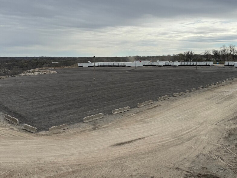 More Photos Of 2001 Blue Ridge Blvd, Independence Land For Lease