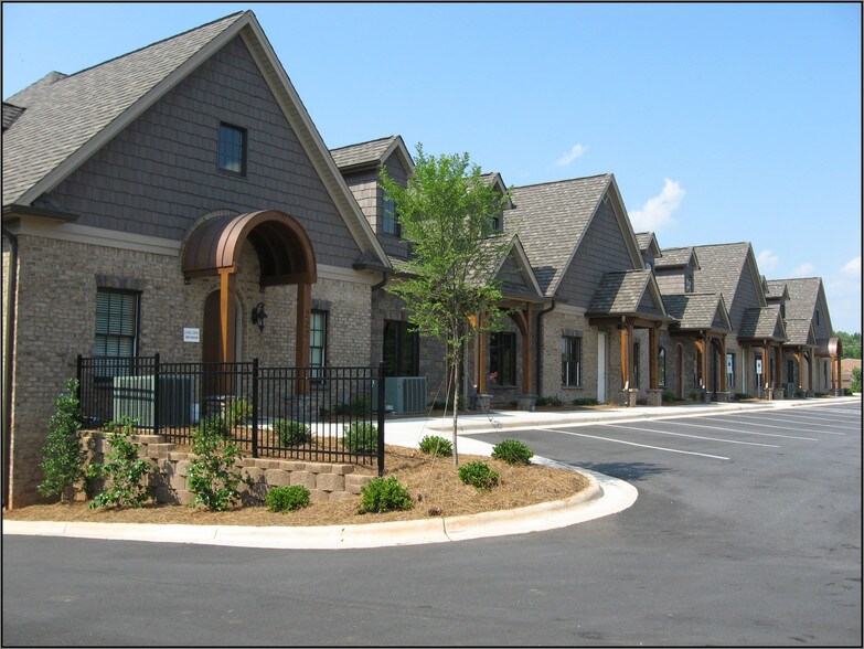 More Photos Of 900 Old Winston Rd, Kernersville Medical For Lease