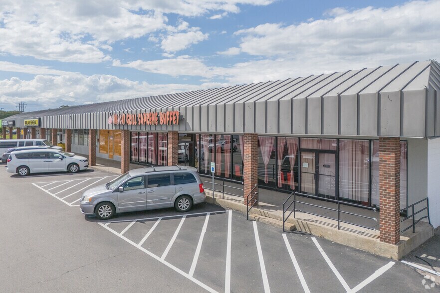 More Photos Of 40-100 Newport Ave, Rumford Unknown For Lease