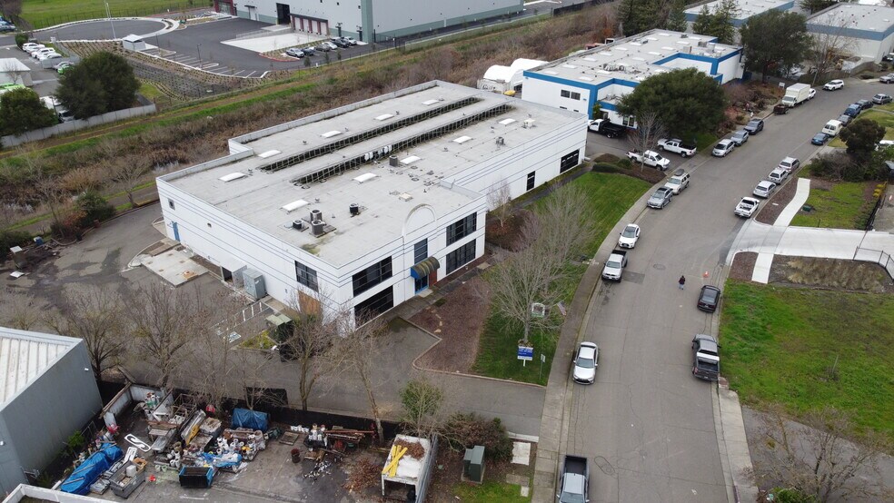 More Photos Of 531 Mercantile Dr, Cotati Manufacturing For Lease