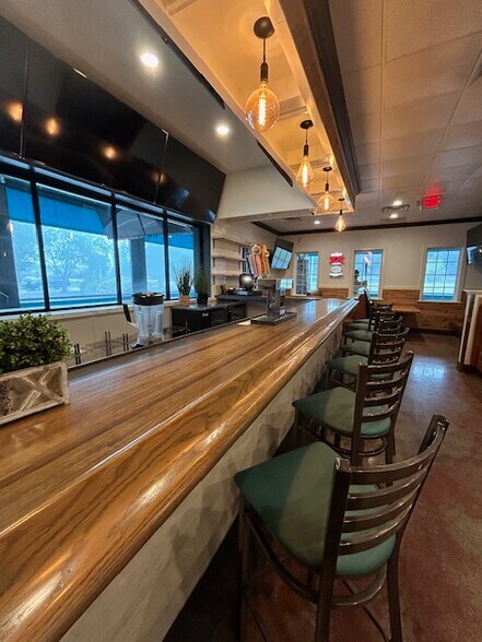 More Photos Of 442 Atlanta Hwy NW, Winder Restaurant For Lease
