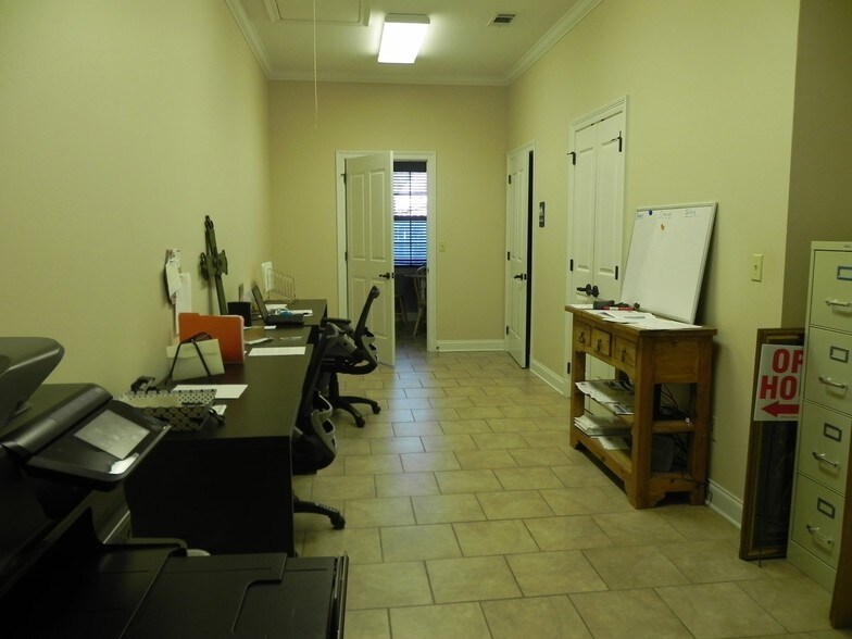 More Photos Of 4451 Bluebonnet Blvd, Baton Rouge Office For Lease