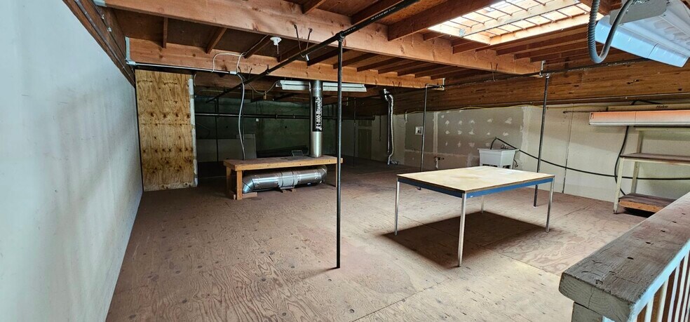 More Photos Of 455 Reservation Rd, Marina Light Manufacturing For Lease