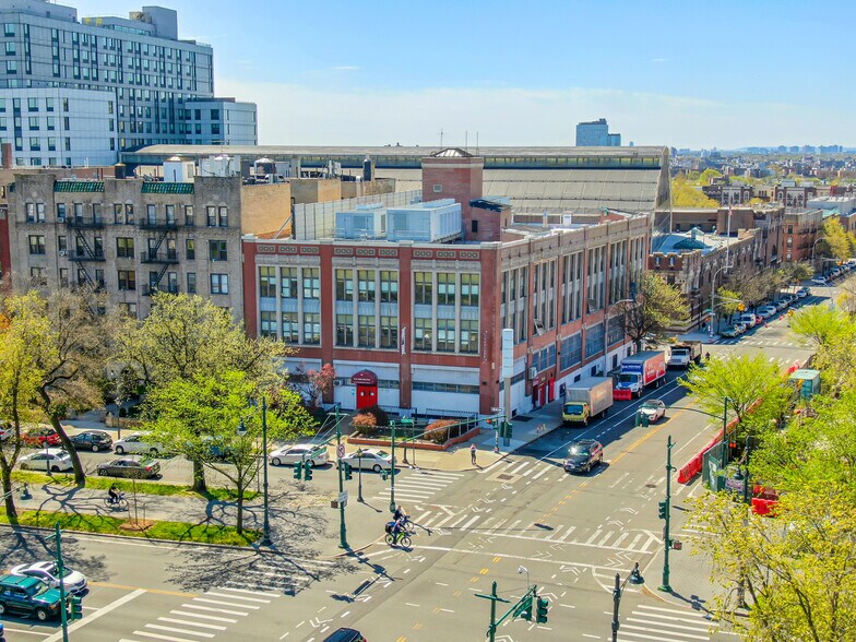More Photos Of 402 Eastern Pky, Brooklyn Schools For Sale