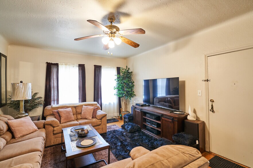 More Photos Of 3016 S Moreland Blvd, Cleveland Multifamily For Sale