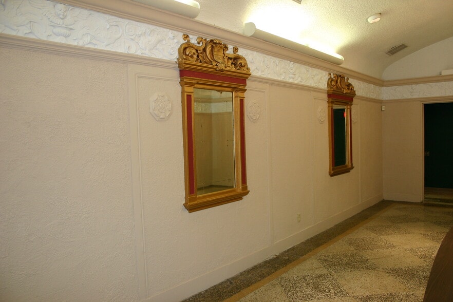 More Photos Of 821-825 Haddon Ave, Collingswood Storefront Retail Residential For Lease
