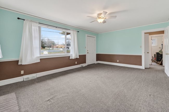 More Photos Of 205 Statesville Blvd, Salisbury Office For Lease