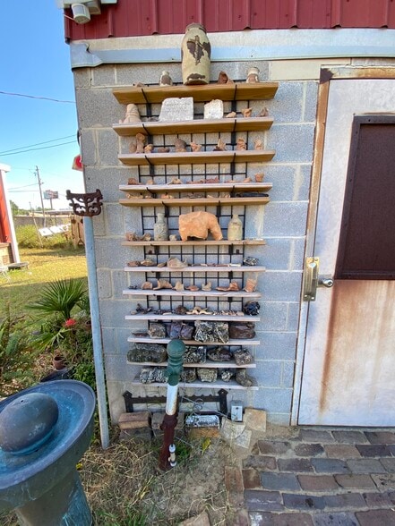 More Photos Of 1227 Gordon Park Rd, Augusta Light Distribution For Sale