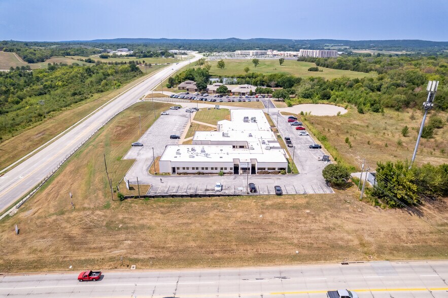 More Photos Of 3604-3606 N Martin Luther King Jr Blvd, Tulsa Medical For Lease