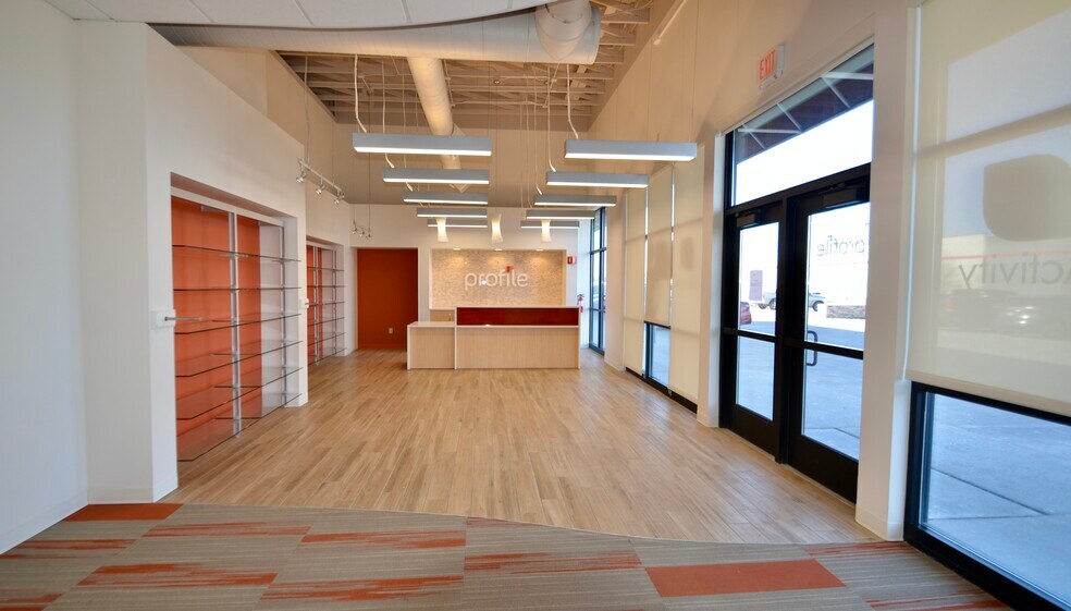 More Photos Of 749 23rd Ave E, West Fargo Freestanding For Lease