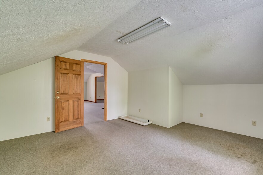 More Photos Of 708 James St, Clayton Office For Sale