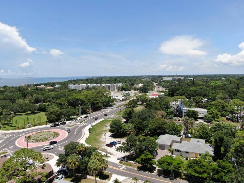 More Photos Of 1701 N Tamiami Trl, Sarasota Apartments For Sale