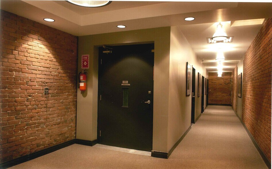 More Photos Of 109 Murray St, Ottawa Office For Lease