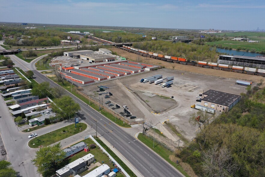 More Photos Of 2000 Dolton Rd, Calumet City Warehouse For Sale