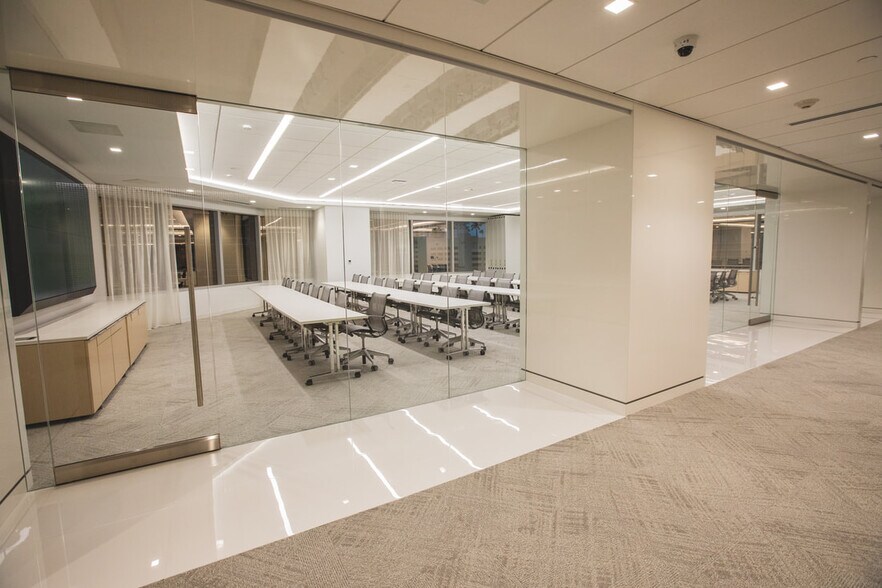 More Photos Of 1221 Brickell Ave, Miami Office For Lease