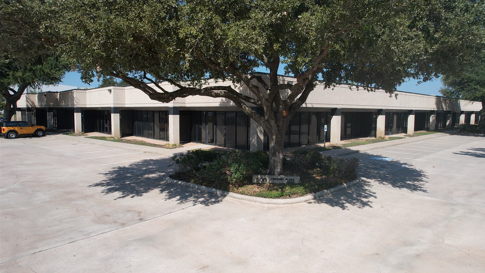 Primary Photo Of 500 Century Plaza Dr, Houston Light Distribution For Lease