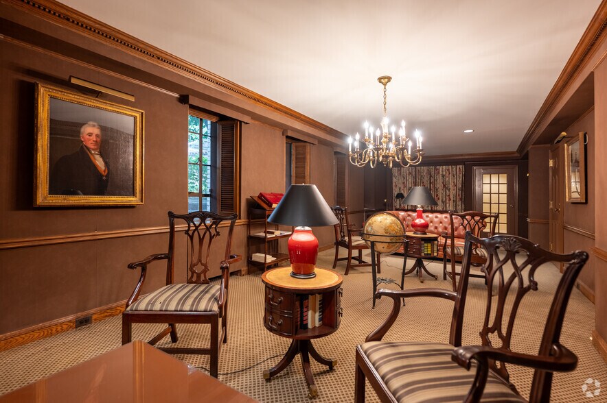 More Photos Of 353 W 56th St, New York Apartments For Sale