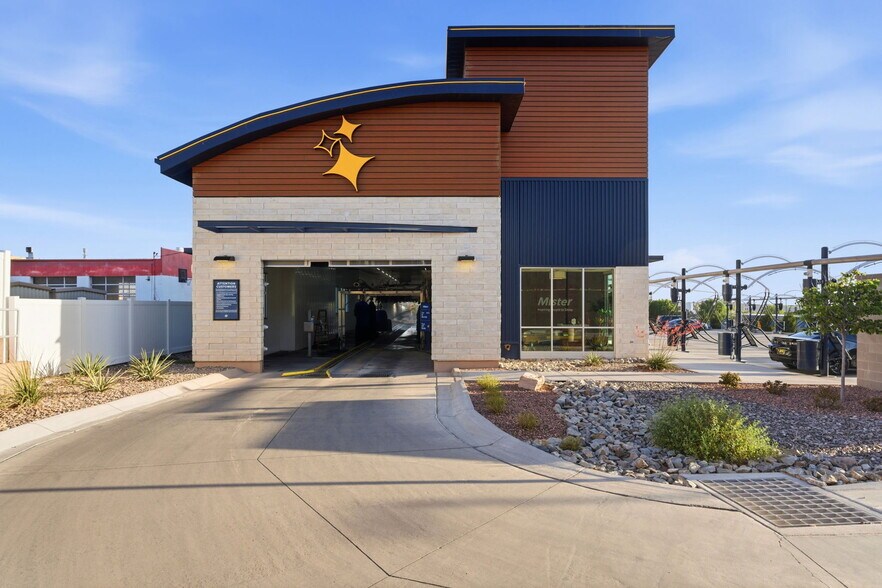 More Photos Of 1503 Main St SW, Los Lunas Carwash For Sale