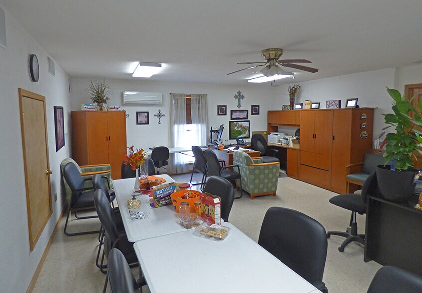 More Photos Of 308 US-62 Hwy, Ash Flat Medical For Sale