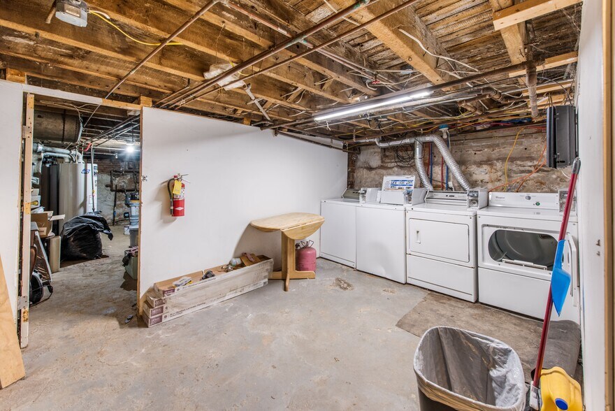 More Photos Of 129-131 W Susquehanna Ave, Philadelphia Apartments For Sale