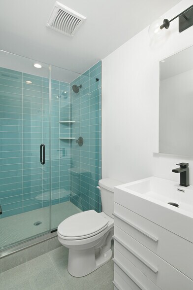 More Photos Of 1246 N Front St, Philadelphia Office For Sale