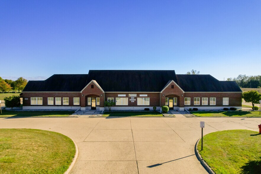 More Photos Of 2480 W Campus Dr, Mount Pleasant Medical For Lease