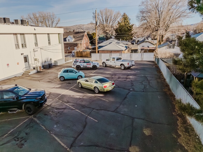More Photos Of 975 5th St, Elko Office For Lease