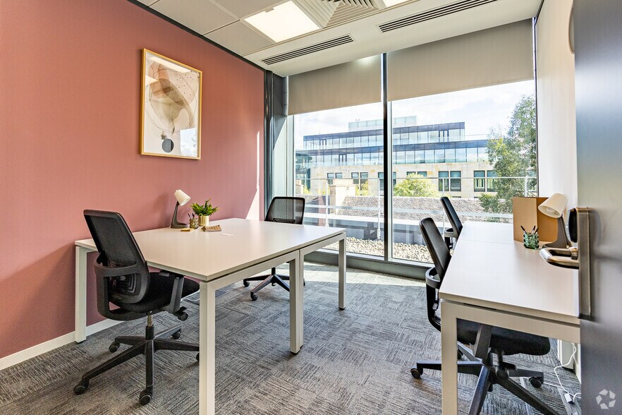 More Photos Of 92-98 Fountainbridge, Edinburgh Coworking Space