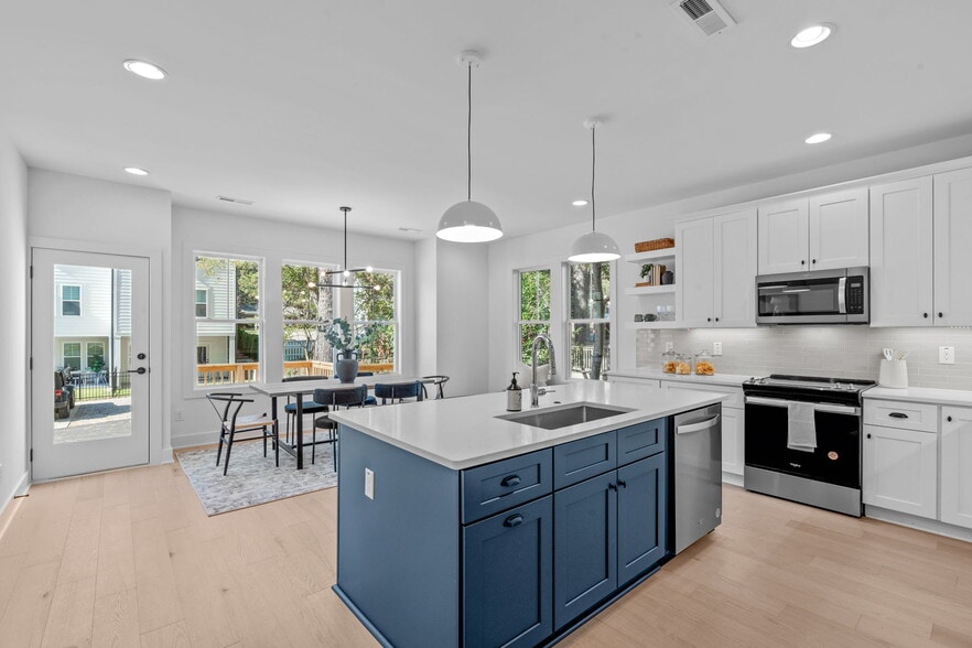 More Photos Of 5061 Lundy Dr, Raleigh Multifamily For Sale