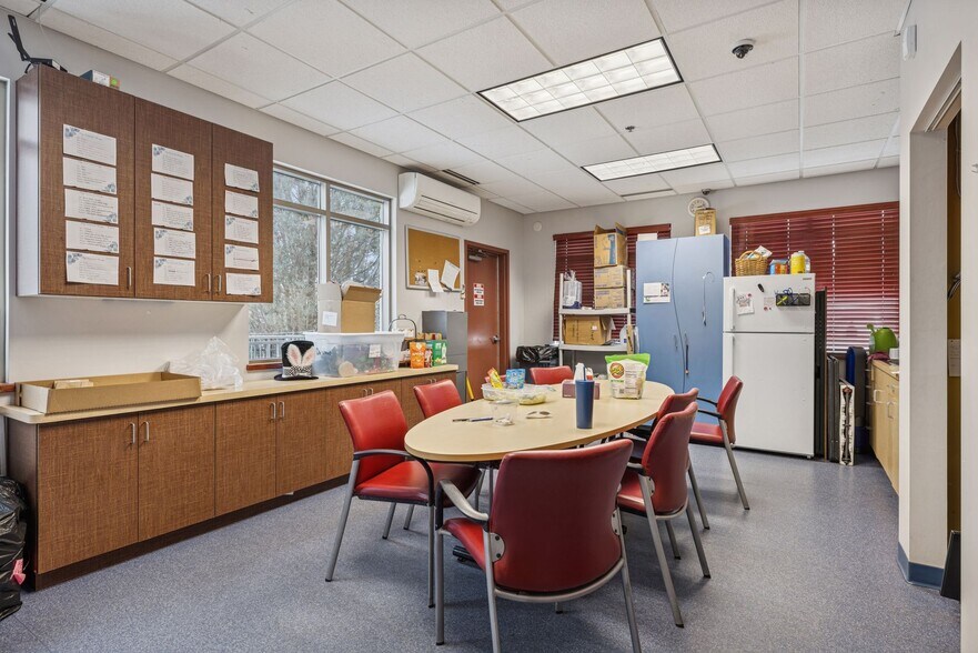 More Photos Of 3340 Sherman Ct, Eagan Medical For Sale