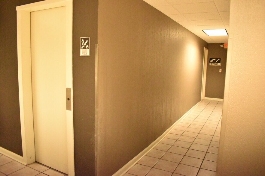 More Photos Of 165 W South St, Hernando Office Residential For Sale