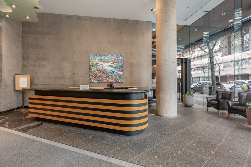 More Photos Of 938 Howe St, Vancouver Medical For Lease
