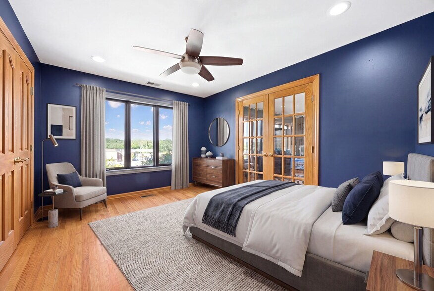 More Photos Of 12820 Main St, Lemont Showroom For Sale