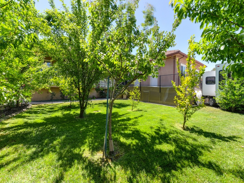 More Photos Of 6821 Lincoln Ave, Carmichael Congregate Senior Housing For Sale