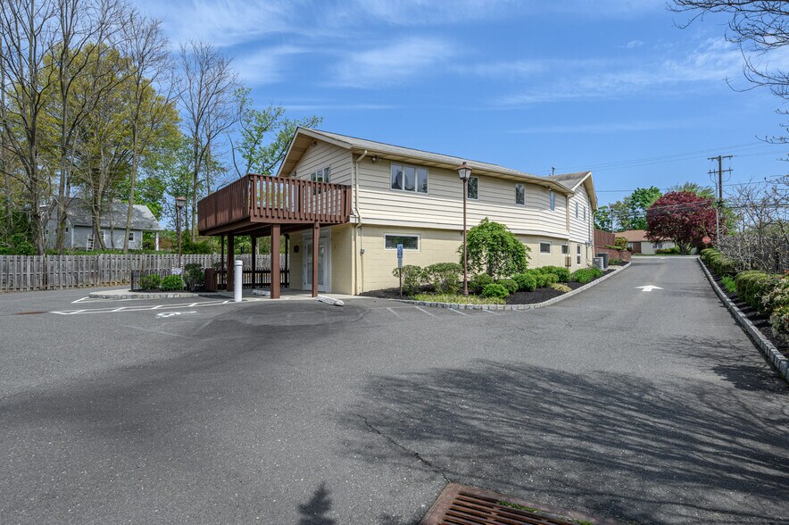 More Photos Of 355 Buckelew Ave, Monroe Township Freestanding For Sale