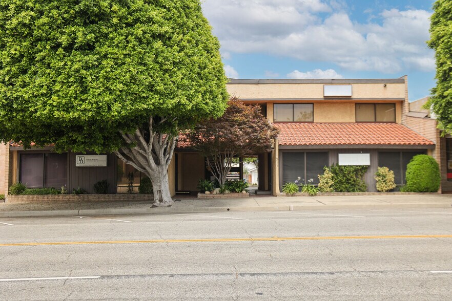 More Photos Of 217 S Glendora Ave, Glendora Unknown For Lease