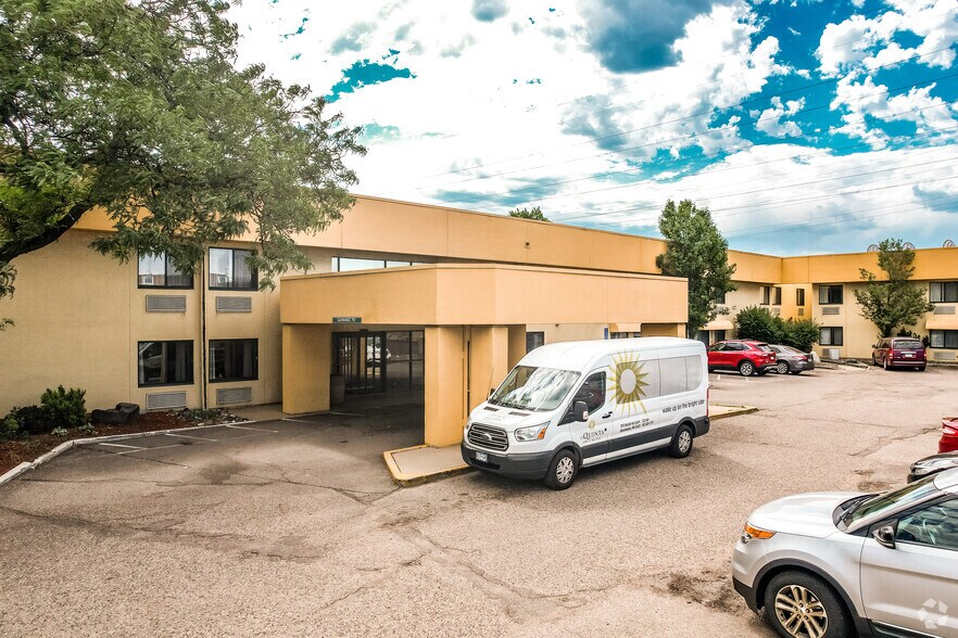 More Photos Of 7815 Nicollet Ave S, Bloomington Hotel For Sale